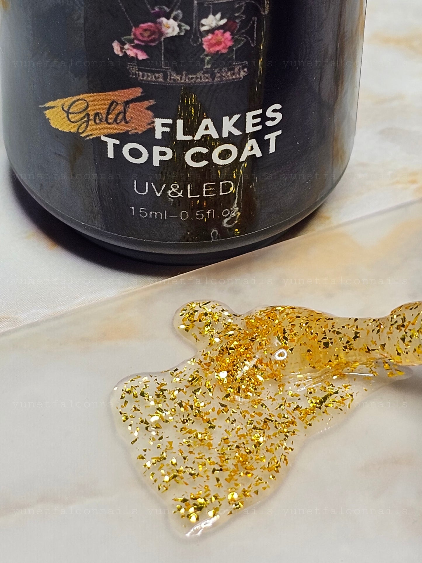 Gold Flakes Top Coat